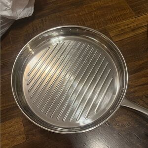 Polished Silver Stainless Steel Grill Pan with Raised Ridges
